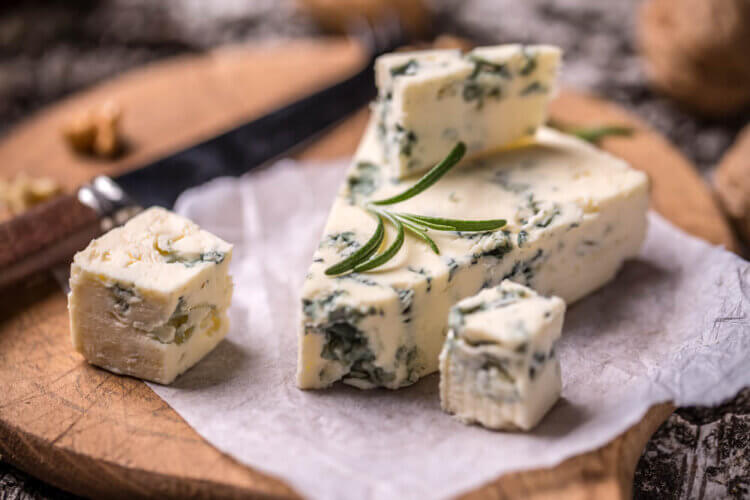 糖尿病とチーズの付き合い方を解説～低カロリーなチーズレシピも紹介～