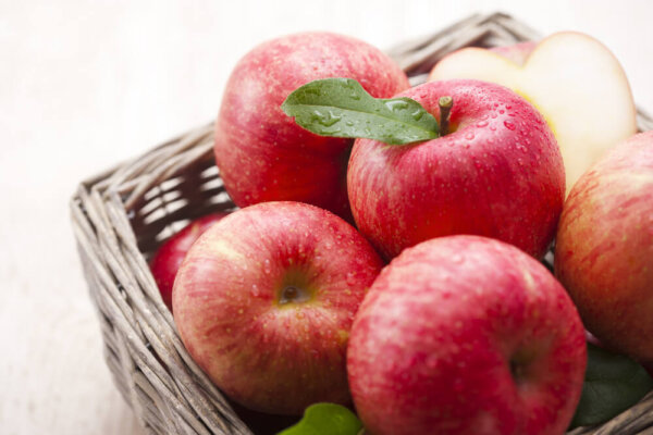 りんごはダイエットに良い 糖質 カロリー 栄養から効果を解説 H2株式会社