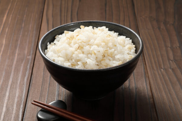 もち麦に含まれる栄養・効果とは?~ほかの穀類との比較もサクッと紹介~